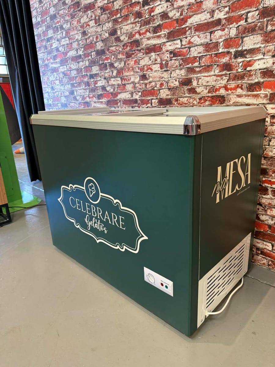 Freezer envelopado pela Fenar