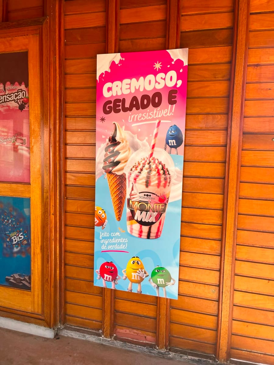 Banner de ponto de venda impresso pela Fenar